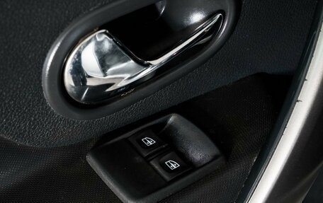 Renault Logan II, 2016 год, 688 000 рублей, 15 фотография