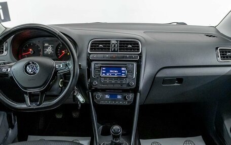 Volkswagen Polo VI (EU Market), 2017 год, 1 066 000 рублей, 13 фотография