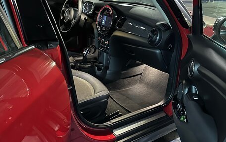 MINI Hatch, 2021 год, 2 200 000 рублей, 11 фотография