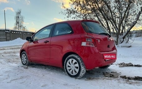 Toyota Yaris III рестайлинг, 2010 год, 418 000 рублей, 4 фотография