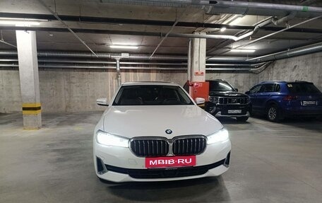 BMW 5 серия, 2020 год, 4 650 000 рублей, 2 фотография