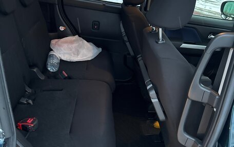 Toyota Roomy I, 2018 год, 950 000 рублей, 11 фотография