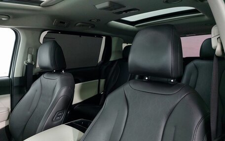 KIA Carnival, 2022 год, 4 499 000 рублей, 21 фотография