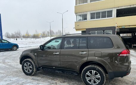 Mitsubishi Pajero Sport II рестайлинг, 2014 год, 1 630 000 рублей, 4 фотография