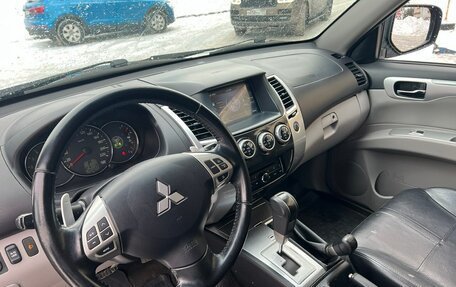 Mitsubishi Pajero Sport II рестайлинг, 2014 год, 1 630 000 рублей, 10 фотография