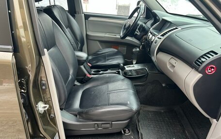 Mitsubishi Pajero Sport II рестайлинг, 2014 год, 1 630 000 рублей, 13 фотография