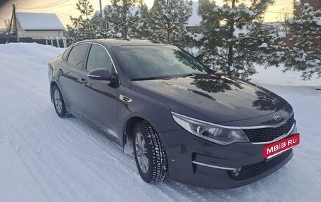 KIA Optima IV, 2016 год, 1 650 000 рублей, 10 фотография