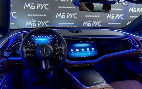 Mercedes-Benz E-Класс, 2024 год, 8 600 000 рублей, 11 фотография