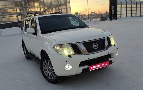 Nissan Pathfinder, 2012 год, 1 800 000 рублей, 1 фотография