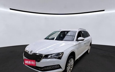 Skoda Superb III рестайлинг, 2022 год, 2 632 000 рублей, 1 фотография