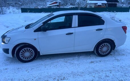 Chevrolet Aveo III, 2013 год, 515 000 рублей, 4 фотография