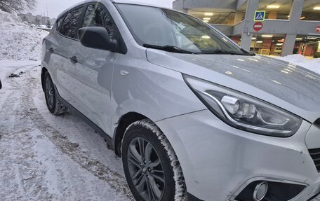 Hyundai ix35 I рестайлинг, 2015 год, 1 000 000 рублей, 7 фотография