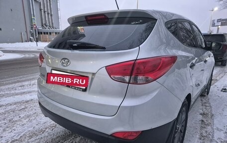 Hyundai ix35 I рестайлинг, 2015 год, 1 000 000 рублей, 8 фотография