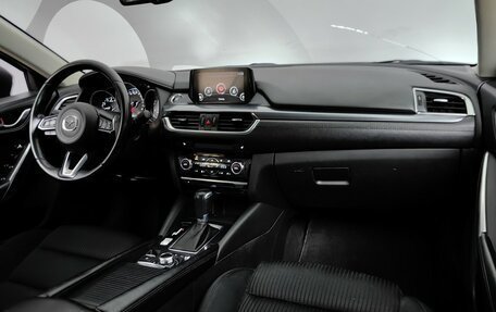 Mazda 6, 2017 год, 1 757 000 рублей, 13 фотография