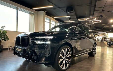 BMW X7, 2025 год, 17 000 000 рублей, 3 фотография