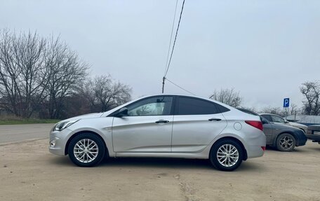 Hyundai Solaris II рестайлинг, 2015 год, 3 фотография