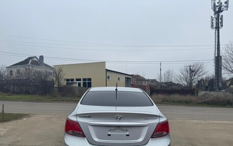 Hyundai Solaris II рестайлинг, 2015 год, 6 фотография