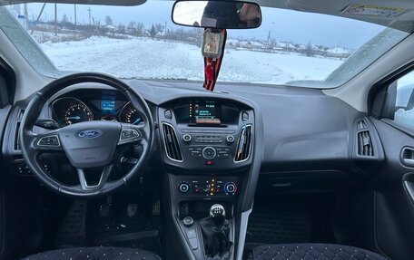 Ford Focus III, 2015 год, 990 000 рублей, 3 фотография