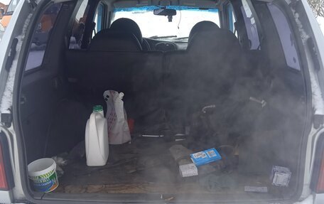 KIA Sportage IV рестайлинг, 2003 год, 255 000 рублей, 5 фотография