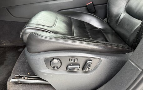 Volkswagen Touareg III, 2011 год, 2 380 000 рублей, 12 фотография