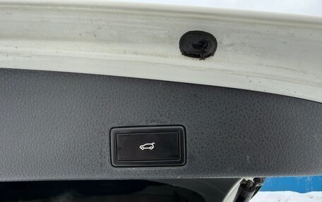 Volkswagen Touareg III, 2011 год, 2 380 000 рублей, 17 фотография