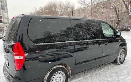 Hyundai H-1 II рестайлинг, 2019 год, 3 600 000 рублей, 4 фотография