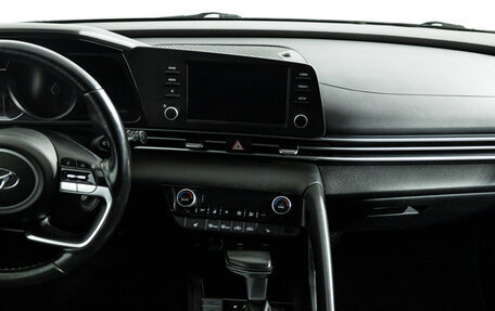 Hyundai Elantra, 2021 год, 1 749 700 рублей, 14 фотография