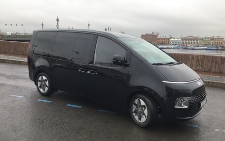 Hyundai Staria, 2023 год, 4 950 000 рублей, 13 фотография