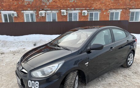 Hyundai Solaris II рестайлинг, 2012 год, 815 000 рублей, 3 фотография