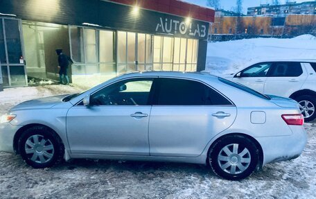 Toyota Camry, 2011 год, 1 100 000 рублей, 6 фотография