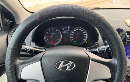 Hyundai Solaris II рестайлинг, 2012 год, 815 000 рублей, 10 фотография