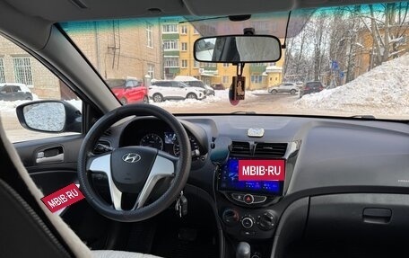 Hyundai Solaris II рестайлинг, 2012 год, 815 000 рублей, 13 фотография