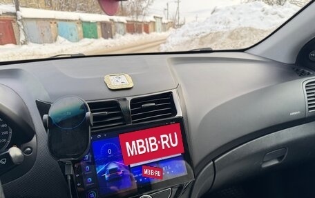 Hyundai Solaris II рестайлинг, 2012 год, 815 000 рублей, 8 фотография