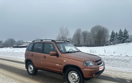 Chevrolet Niva I рестайлинг, 2017 год, 650 000 рублей, 3 фотография
