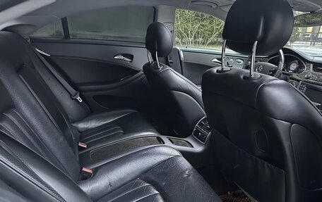 Mercedes-Benz CLS, 2005 год, 650 000 рублей, 13 фотография