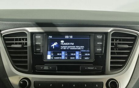 Hyundai Solaris II рестайлинг, 2017 год, 1 090 000 рублей, 13 фотография