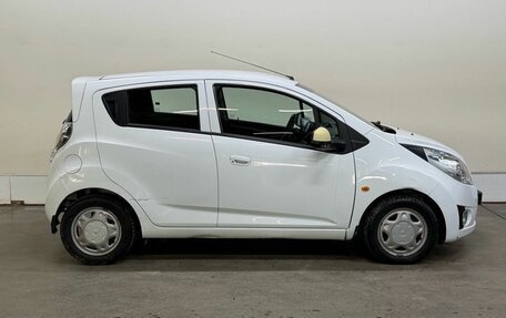 Chevrolet Spark III, 2012 год, 588 000 рублей, 3 фотография