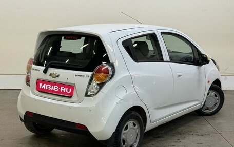 Chevrolet Spark III, 2012 год, 588 000 рублей, 4 фотография