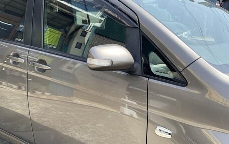 Toyota ISis I, 2017 год, 1 050 000 рублей, 9 фотография