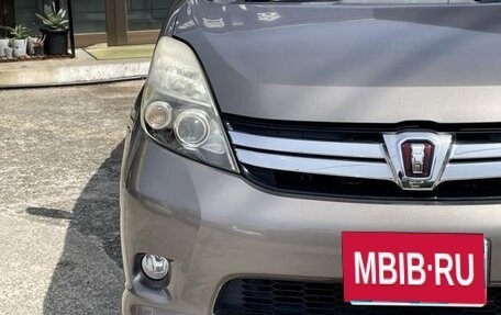 Toyota ISis I, 2017 год, 1 050 000 рублей, 3 фотография