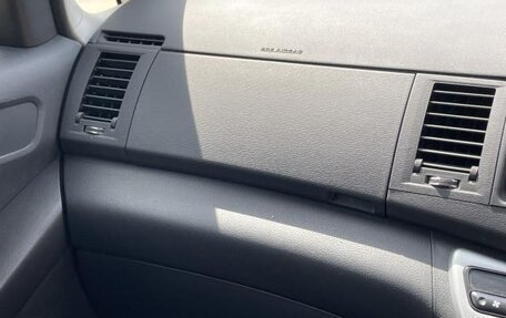 Toyota ISis I, 2017 год, 1 050 000 рублей, 17 фотография