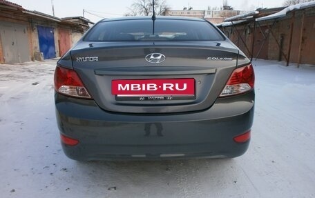 Hyundai Solaris II рестайлинг, 2011 год, 860 000 рублей, 5 фотография