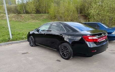 Toyota Camry, 2014 год, 1 750 000 рублей, 10 фотография