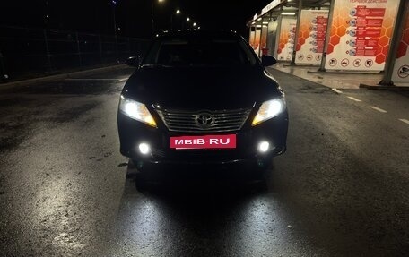 Toyota Camry, 2014 год, 1 750 000 рублей, 2 фотография