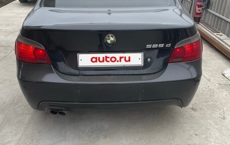 BMW 5 серия, 2004 год, 1 300 000 рублей, 2 фотография