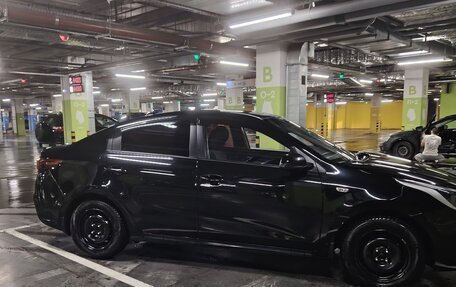 KIA Rio IV, 2018 год, 1 250 000 рублей, 3 фотография