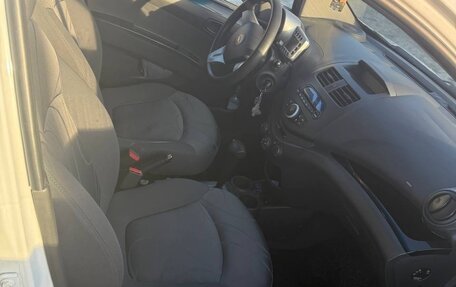 Chevrolet Spark III, 2011 год, 635 000 рублей, 10 фотография