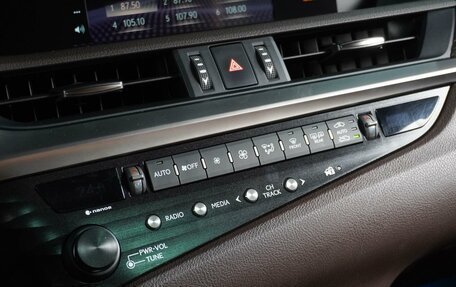 Lexus ES VII, 2018 год, 4 399 000 рублей, 25 фотография