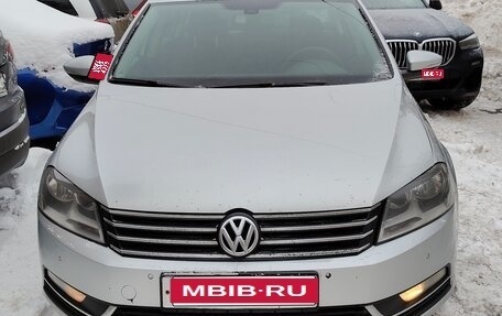 Volkswagen Passat B7, 2012 год, 850 000 рублей, 1 фотография