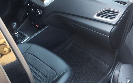 Hyundai Solaris II рестайлинг, 2018 год, 1 350 000 рублей, 10 фотография